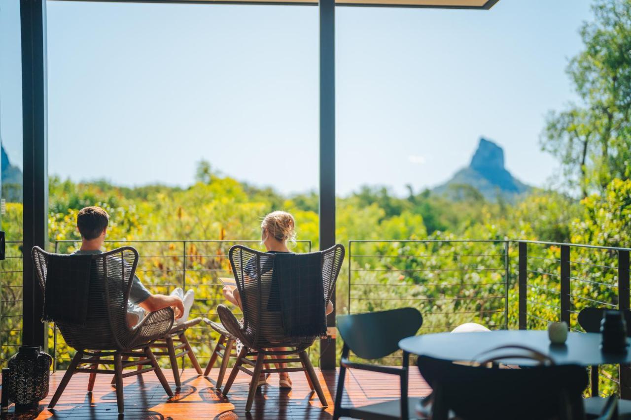 Glass On Glasshouse Glass House Mountains Luaran gambar