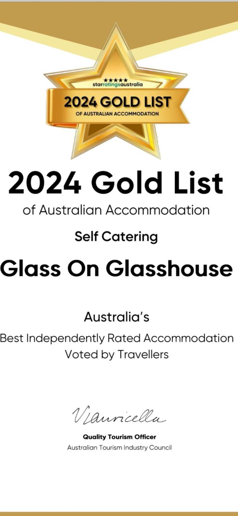 Glass On Glasshouse Glass House Mountains Luaran gambar